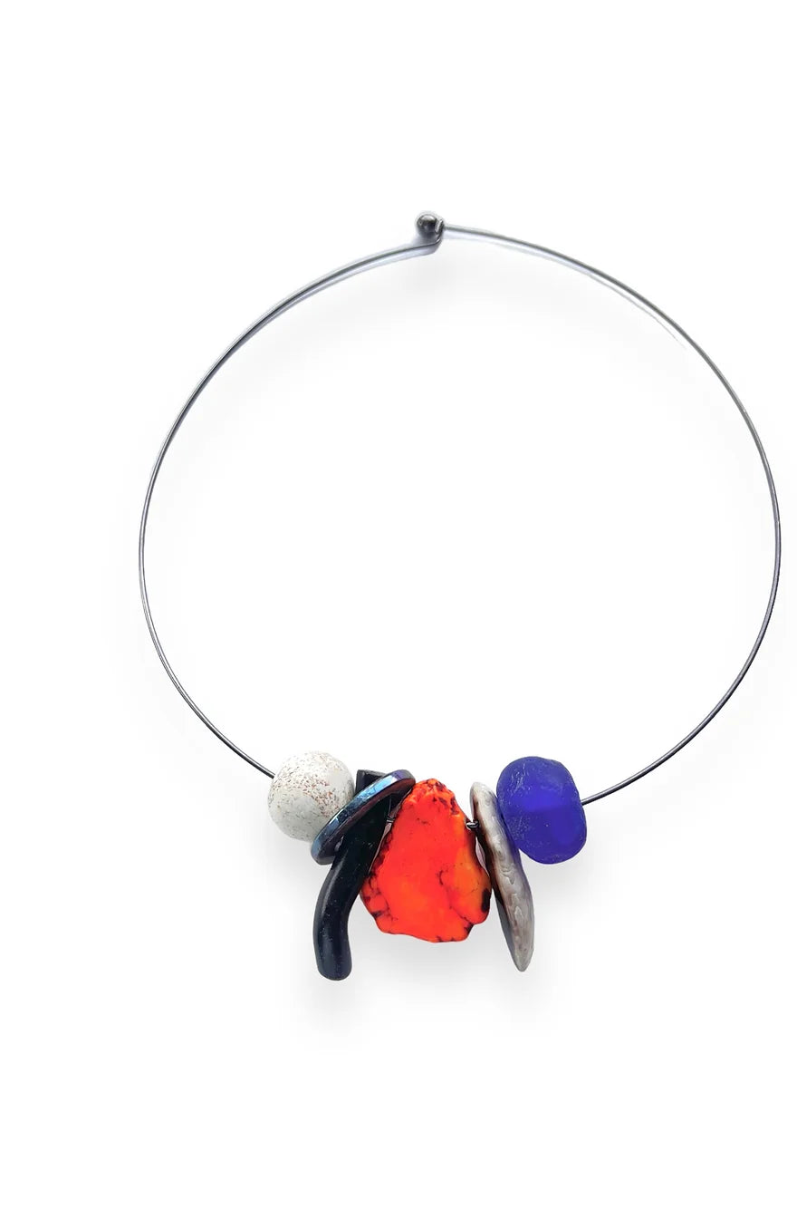 Tanya Choker. Howlite, Agate, Black Corall, Recycled Glass Beads