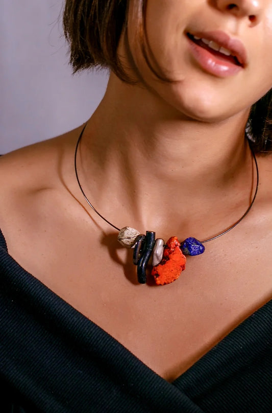 Tanya Choker. Howlite, Agate, Black Corall, Recycled Glass Beads