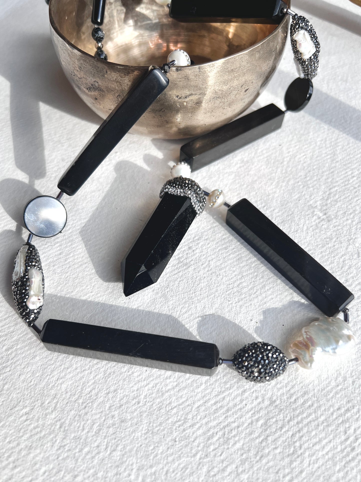 Anaïs Statement Necklace. Baroque Pearls, Bufallo Horn, Black agate, Rhinestone.