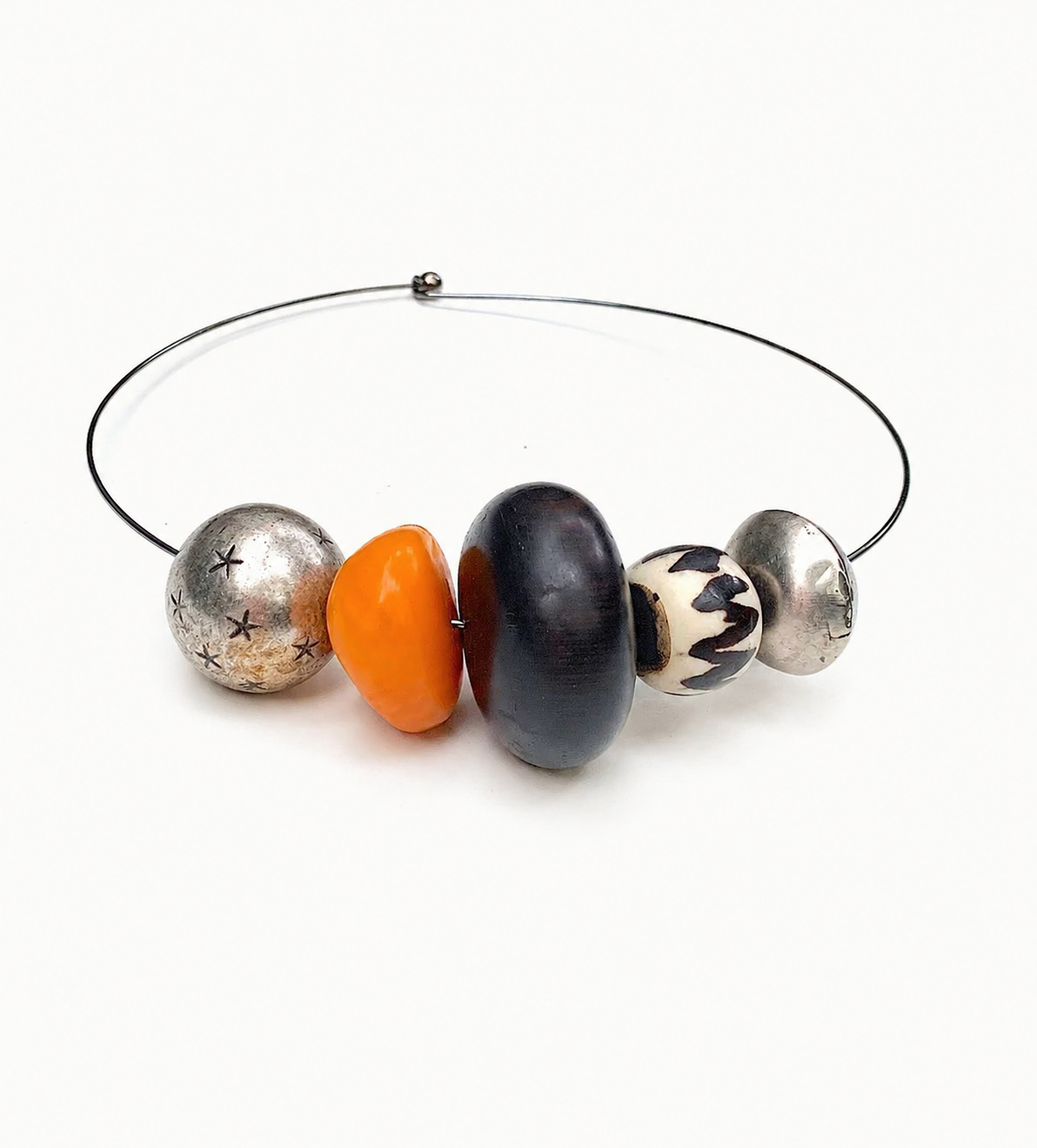 Alora  Choker