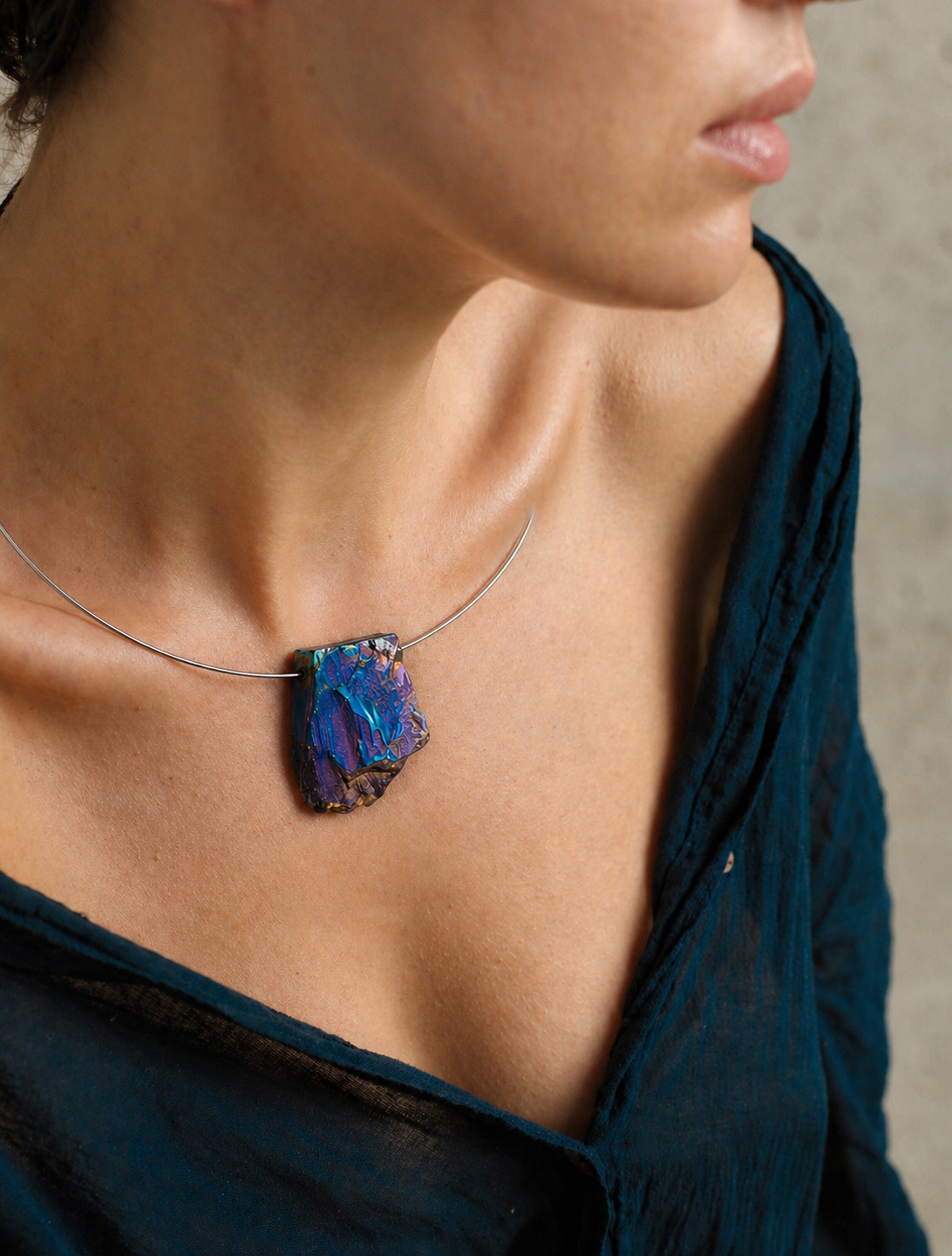 Aveni Choker