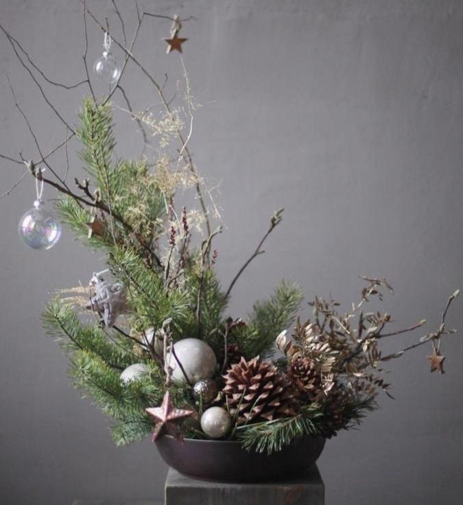 9th of December at 12pm, Christmas Wreath/ Table decoration Workshop, Notting Hill, London (Copy)