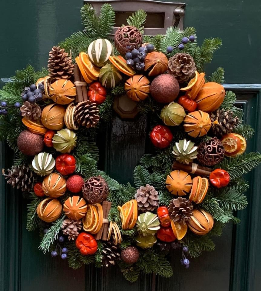 9th of December at 12pm, Christmas Wreath/ Table decoration Workshop, Notting Hill, London (Copy)
